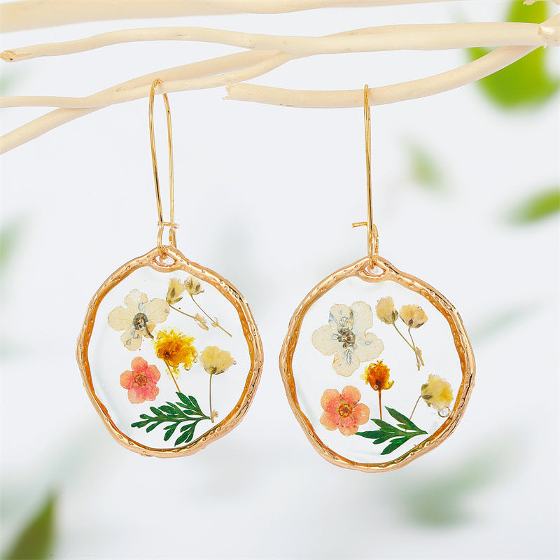Retro Trend Transparent Resin Natural Dried Flower Dangle Earrings