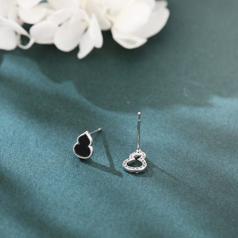 925 Sterling Silver Elegant Teardrop Earrings With Pearl-edged Design