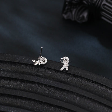 925 Sterling Silver Elegant Zircon-accented Ribbon Stud Earrings