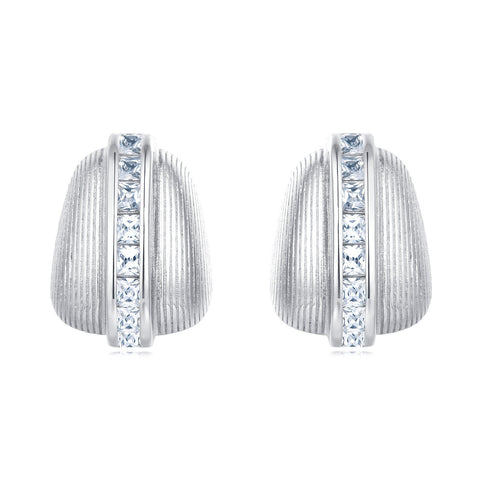 925 Sterling Silver Elegant Silver Ribbed Earrings With Zircon Accents On Textured Black Surface