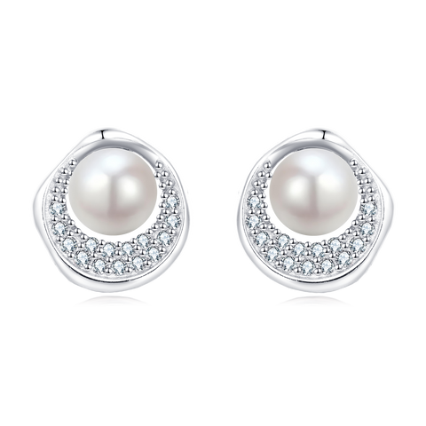925 Sterling Silver Elegant Pearl & Zircon Halo Stud Earrings