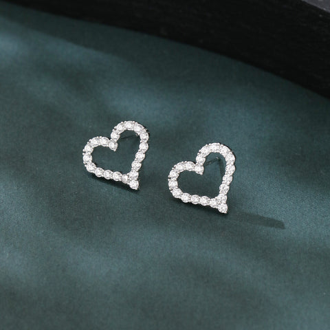 925 Sterling Silver Elegant Heart-shaped Zircon Accent Silver Stud Earrings