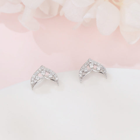 925 Sterling Silver Elegant Silver Crescent Moon Crystal Earrings