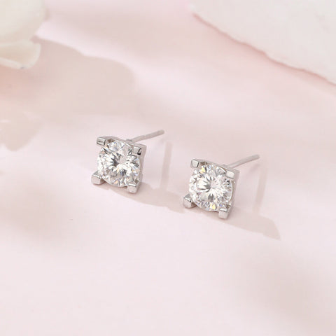 925 Sterling Silver Elegant Moissanite Stud Earrings In Silver Setting: Timeless Beauty Meets Modern Chic