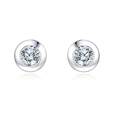 925 Sterling Silver Elegant Silver Stud Earrings With Sparkling Gemstone Accents ¨C Timeless Jewelry Piece