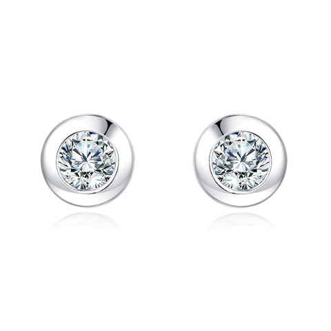 925 Sterling Silver Elegant Silver Stud Earrings With Sparkling Gemstone Accents ¨C Timeless Jewelry Piece