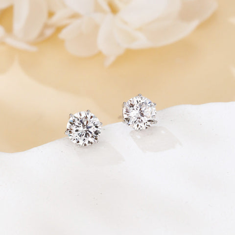 925 Sterling Silver Elegant Silver Stud Earrings With Sparkling Round Moissanite-cut Design