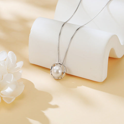 925 Sterling Silver Elegant Pearl Necklace With Silver Chain And Modern Circular Pendant Design
