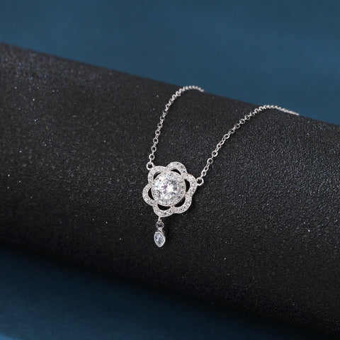 925 Sterling Silver Elegant Floral Moissanite Necklace With Sparkling Silver Chain And Teardrop Pendant