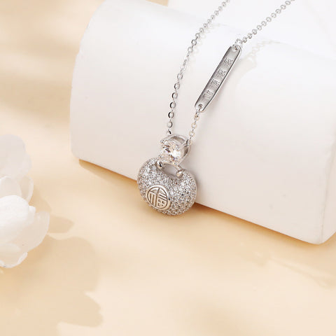 925 Sterling Silver Elegant Moissanite-encrusted Silver Pendant Necklace With Traditional Motif