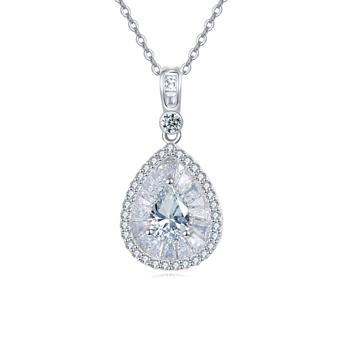 925 Sterling Silver Elegant Teardrop Zircon Pendant Necklace With Sparkling Solitaire Halo Design