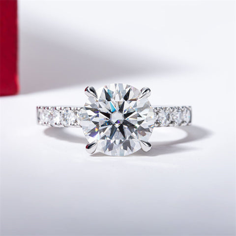 14K Gold Round Cut Moissanite Wedding Anniversary Ring
